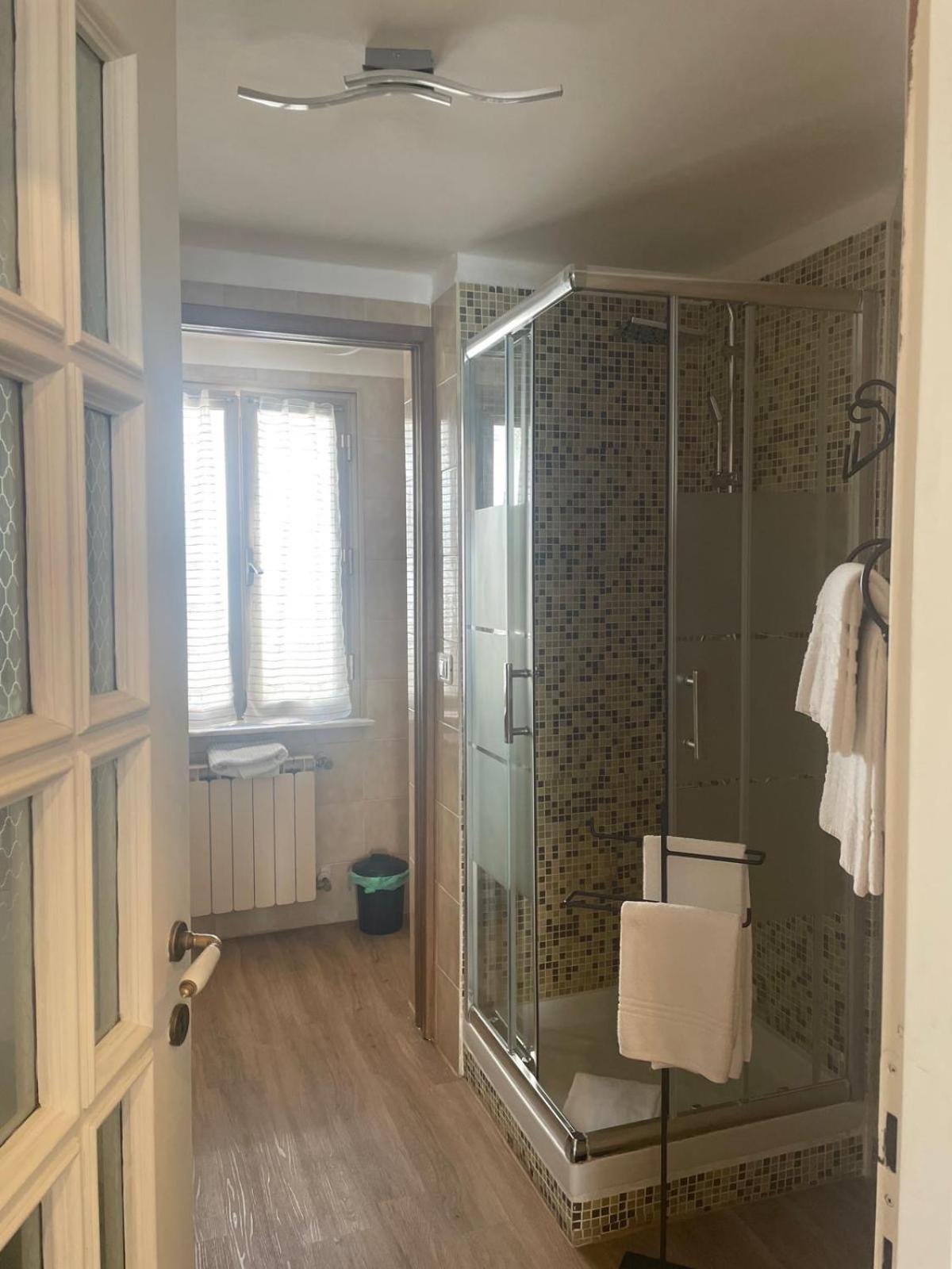 Orizzonte - 5 Terre, Via Fratelli Rosselli 11, Centro Storico-Stazione Centrale Con 2 Camere Da Letto La Spezia Dış mekan fotoğraf